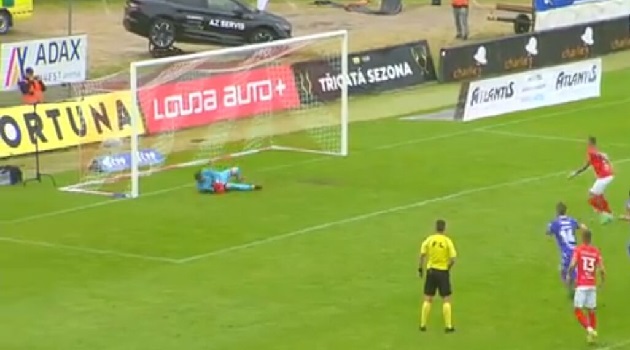  VIDEO: Florin Nita chytil 2 penalty