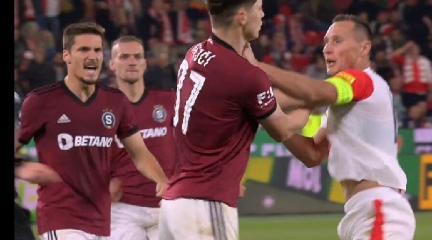 VIDEO: Šarvátka v derby Slavia-Sparta